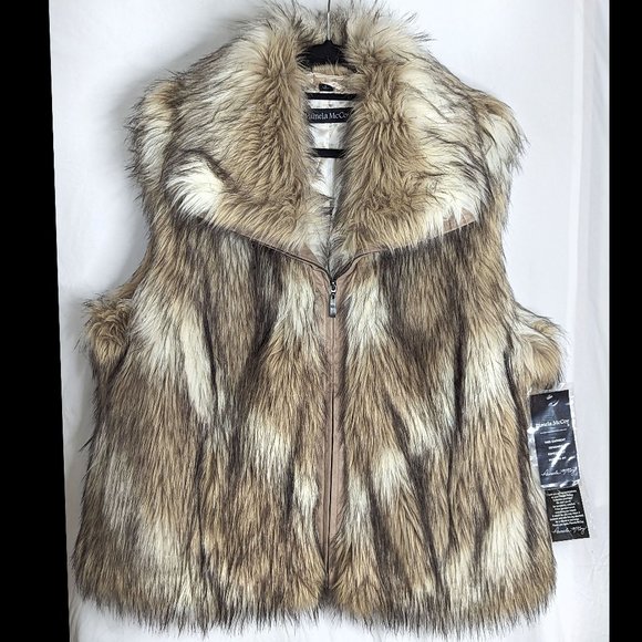 Pamela McCoy Jackets & Blazers - Lovely NWT 2X PAMELA MCCOY White, Beige & Tan Zip-Up Women's Lined Faux Fur Vest